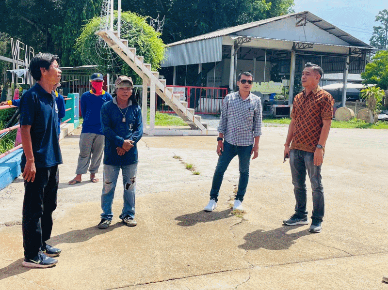 เทศบาลตำบลฉวาง สำรวจพื้นที่ดำเนินโครงการปรับปรุงสะพานโค้ง บริเวณชุมชนตลาดใต้