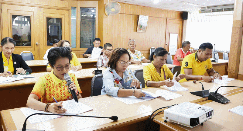 เทศบาลตำบลฉวาง ประชุมเพื่อพิจารณาเพิ่มเติมโครงการในแผนพัฒนาท้องถิ่น