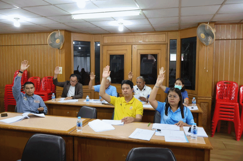 เทศบาลตำบลฉวาง ประชุมคณะกรรมการช่วยเหลือประชาชน