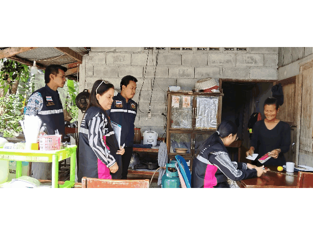 เทศบาลตำบลฉวาง ลงพื้นที่ตรวจเยี่ยมบ้านผู้มีรายได้น้อยและไร้ที่พึ่งค
