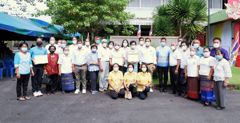 เทศบาลตำบลฉวาง ร่วมสืบสานประเพณีหล่อเทียนพรรษา เพื่อถวายเป็นพระราชกุศลแด่พระบาทสมเด็จพระวชิรเกล้าเจ้าอยู่หัว เนื่องในวโรกาสเฉลิมพระชนมพรรษา 70 พรรษา