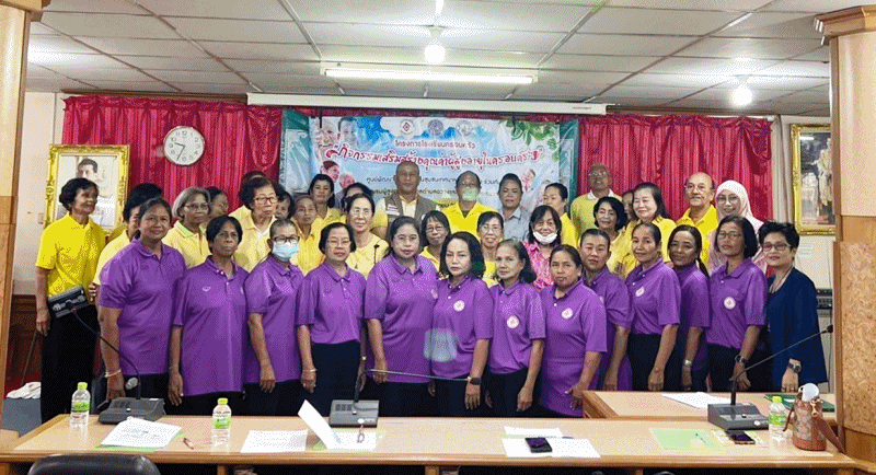เทศบาลตำบลฉวาง ร่วมเปิดโครงการโรงเรียนครอบครัว