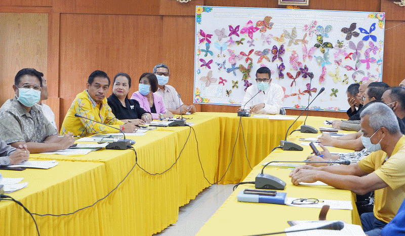 นายกเทศมนตรีตำบลฉวาง เข้าร่วมประชุมหัวหน้าส่วนราชการอำเภอฉวาง