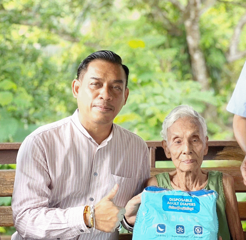 เทศบาลตำบลฉวาง ออกเยี่ยมผู้มีภาวะพึ่งพิงเขตเทศบาลตำบลฉวาง