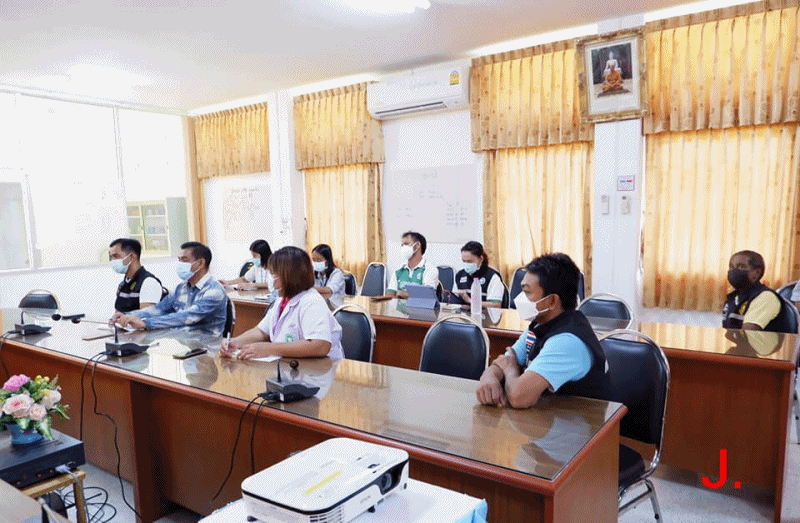 เทศบาลตำบลฉวาง เข้าร่วมประชุมศูนย์ปฏิบัติการควบคุมโรคอำเภอฉวาง